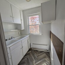 31 Penobscot St, Unit 2 in Norwich, CT - Building Photo - Building Photo