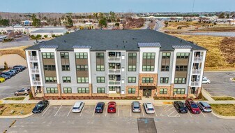 3800 Maze Runner Dr in Midlothian, VA - Building Photo