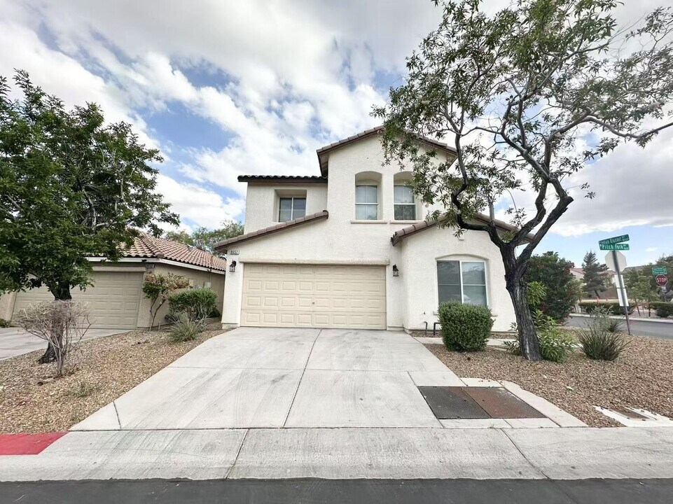 8657 Pitch Fork Ave in Las Vegas, NV - Building Photo