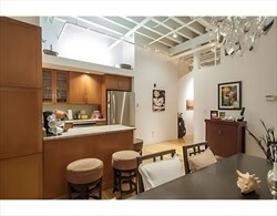 111 Beach St, Unit 1E in Boston, MA - Building Photo - Building Photo