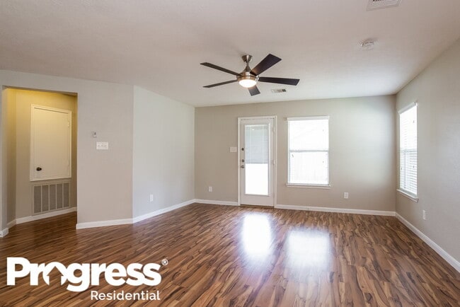 29327 Legends Green Dr in Spring, TX - Building Photo - Building Photo
