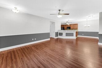 10201 Camden Ln in Bridgeview, IL - Building Photo - Building Photo