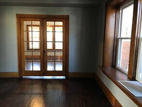 1525 S 4th St, Unit 1 in Springfield, IL - Building Photo - Building Photo