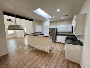 632 Granite Point Tr SE in Albuquerque, NM - Building Photo - Building Photo