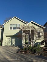 195 ESPOSTI Meadows Way in Santa Rosa, CA - Building Photo