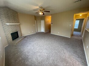 5006 Glenoak Dr in Killeen, TX - Building Photo - Building Photo