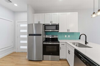 5420 Elysian St in Houston, TX - Building Photo - Building Photo