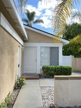 27292 Osuna in Mission Viejo, CA - Building Photo - Building Photo