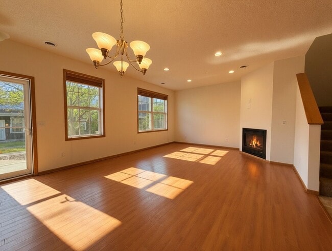 6829 Narcissus Ln N in Maple Grove, MN - Building Photo - Building Photo