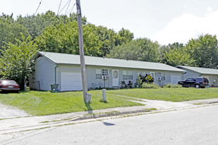 841-905 W 12th St in Fayetteville, AR - Building Photo