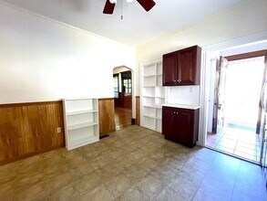 202 Corey Rd, Unit 1 in Boston, MA - Foto de edificio - Building Photo