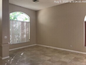 13800 Huntwick Dr in Orlando, FL - Building Photo - Building Photo