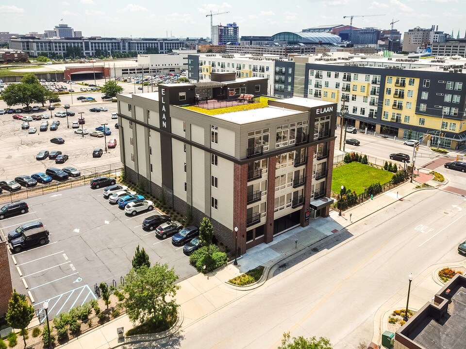 The E'Laan in Indianapolis, IN - Building Photo