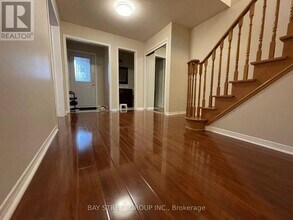 4255 Wakefield Crescent in Mississauga, ON - Building Photo - Building Photo