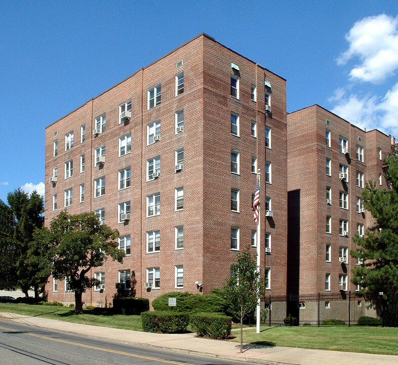 Trinity Co-Operative in New Rochelle, NY - Building Photo