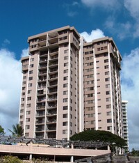 Park at Pearlridge in Aiea, HI - Foto de edificio - Building Photo