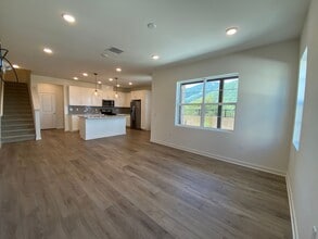 847 Blackstone Dr in San Marcos, CA - Building Photo - Building Photo