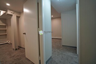 1124 Commonwealth Ave, Unit A in Boston, MA - Building Photo