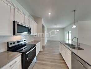 1104 Heavenly Dr in St. Cloud, FL - Building Photo - Building Photo