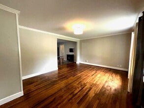 1103 L Ave in Plano, TX - Building Photo - Building Photo