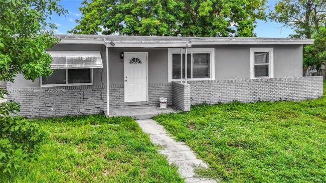 property at 1423 NW 12th St