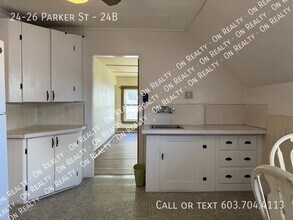 24-26 Parker St in Laconia, NH - Foto de edificio - Building Photo