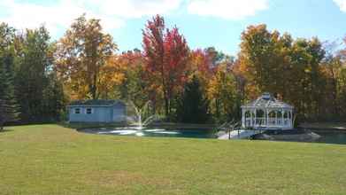 921-923 S Kelley Rd in Schenectady, NY - Foto de edificio - Building Photo