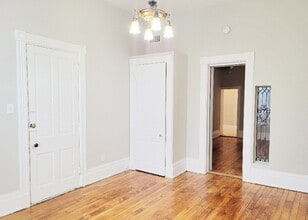 2215 Ohio Ave in Cincinnati, OH - Building Photo - Building Photo