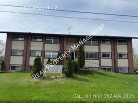 503 County H in Kewaskum, WI - Building Photo