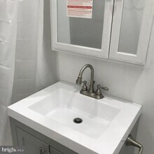 423 S 15th St in Philadelphia, PA - Building Photo - Building Photo