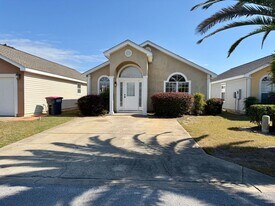 220 Seahorse Way in Panama City Beach, FL - Building Photo