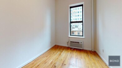425 E 65th St in New York, NY - Building Photo - Building Photo