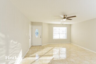 2511 Paddle Creek in San Antonio, TX - Building Photo - Building Photo