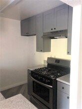 1791 N Sycamore Ave, Unit 413 in Los Angeles, CA - Foto de edificio - Building Photo