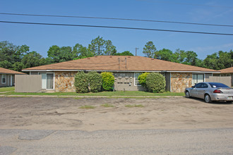 4736 Bellview Ave in Pensacola, FL - Building Photo - Building Photo