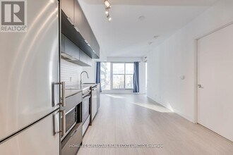 181-2181 Dundas St E in Toronto, ON - Building Photo - Building Photo