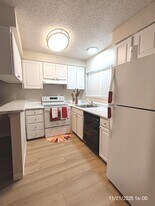 Trailwood Apartment Homes in Redmond, WA - Building Photo