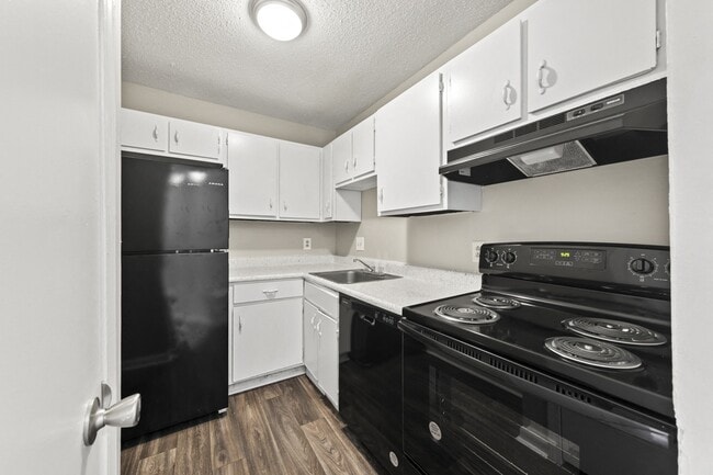 Center Pointe Landings