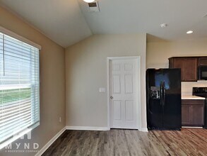 245 Americana Dr in Margaret, AL - Foto de edificio - Building Photo