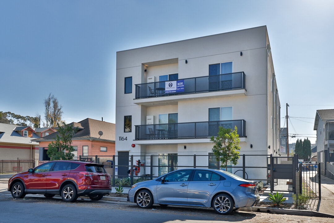 1164 W 37th Pl in Los Angeles, CA - Building Photo