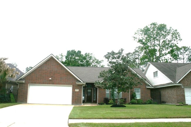 property at 302 Friends Knoll Ln