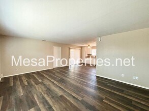 21460 Laguna Rd in Apple Valley, CA - Building Photo - Building Photo