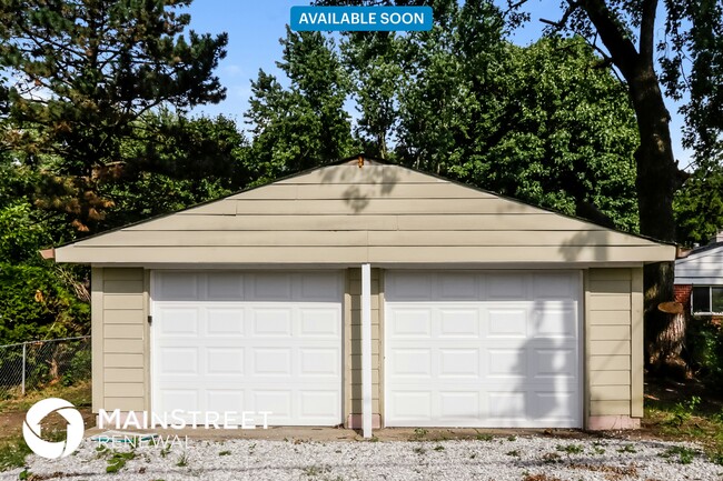 property at 1634 N Goodlet Ave