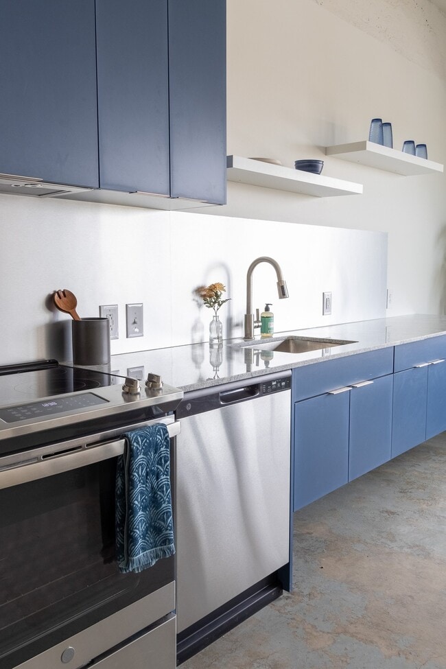 Lofts at the Mac in St. Louis, MO - Foto de edificio - Building Photo