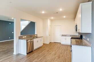 5707 Finely Run St in Spring, TX - Foto de edificio - Building Photo