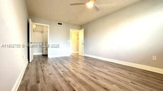 8333 Lake Dr in Doral, FL - Building Photo - Building Photo