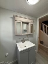 812 Kling St in Akron, OH - Building Photo - Building Photo