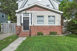 931 Kenton Ave in Norfolk, VA - Building Photo - Building Photo