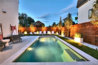 18 Danbury Ave in Westport, CT - Building Photo - Building Photo