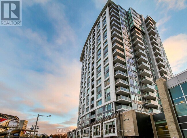 1035 Bank St in Ottawa, ON - Building Photo - Building Photo